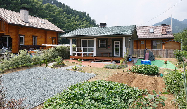 slow life japanese rural wood house (8)